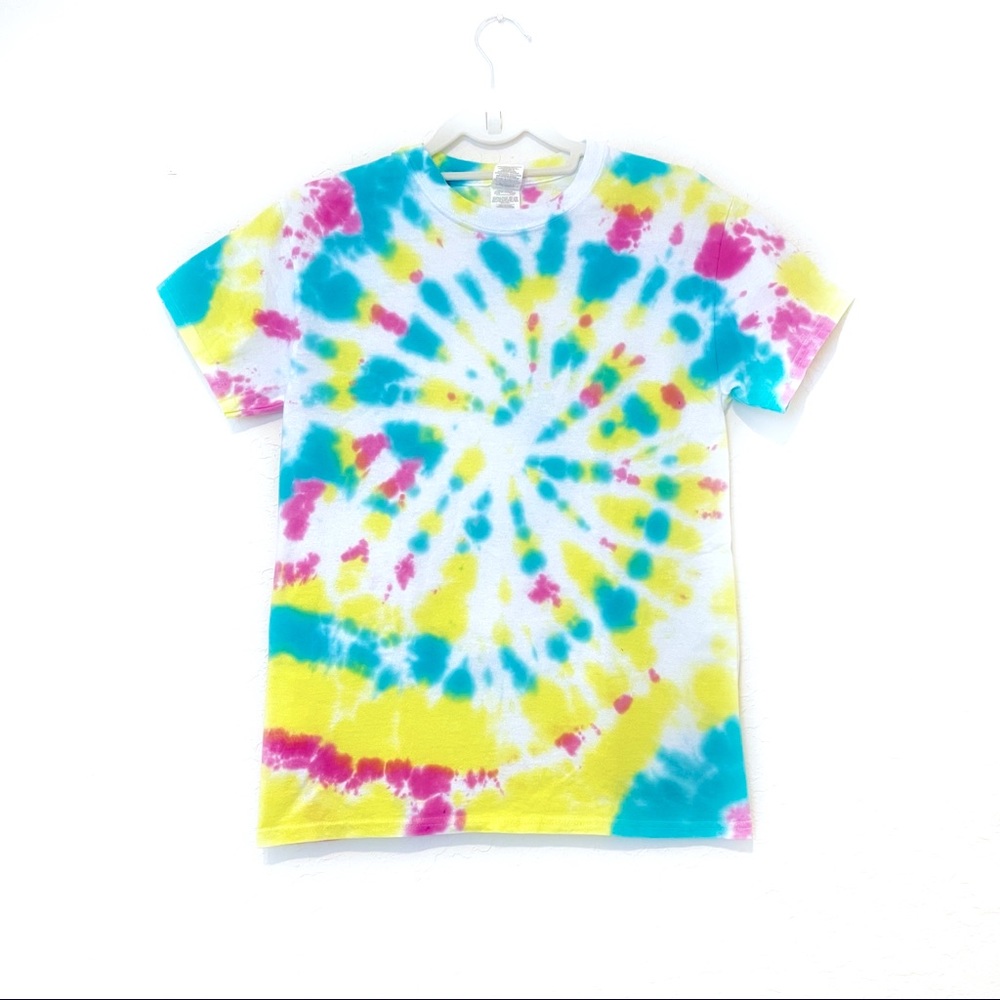Tie Dye Short Sleeve Cotton Tee Shirt in Bright Yellows, Pinks & Greens, Size S